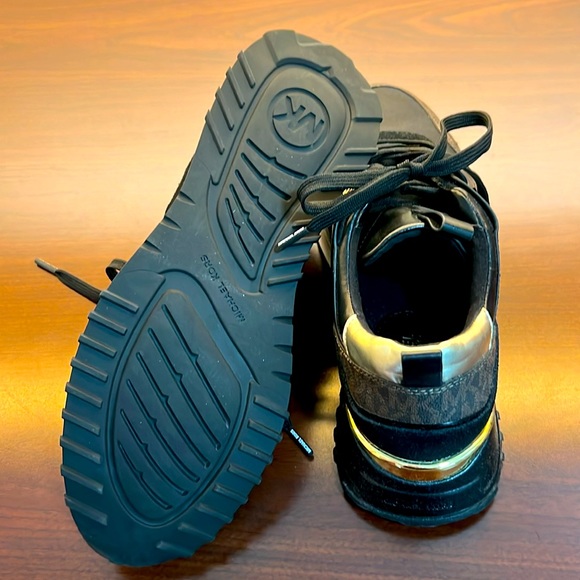 Sneakers by Michael Kors - Picture 4 of 6